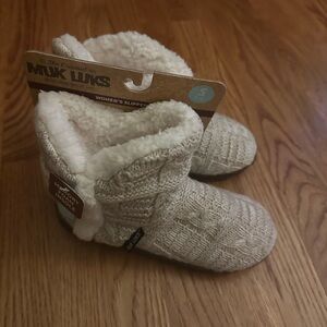 Muk Luk Slippers